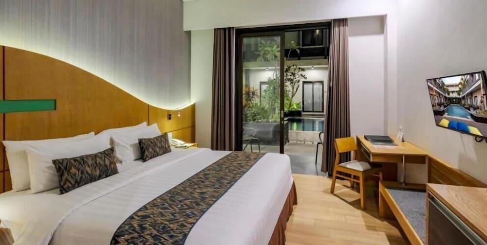 อิลลิรา ไลต์ ปรายา ลมบก Hotel ภายนอก รูปภาพ