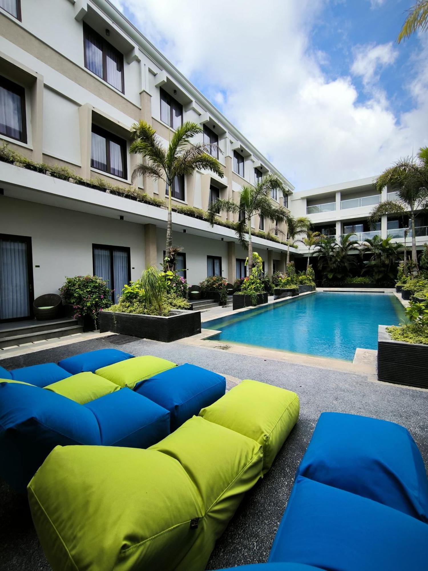 อิลลิรา ไลต์ ปรายา ลมบก Hotel ภายนอก รูปภาพ