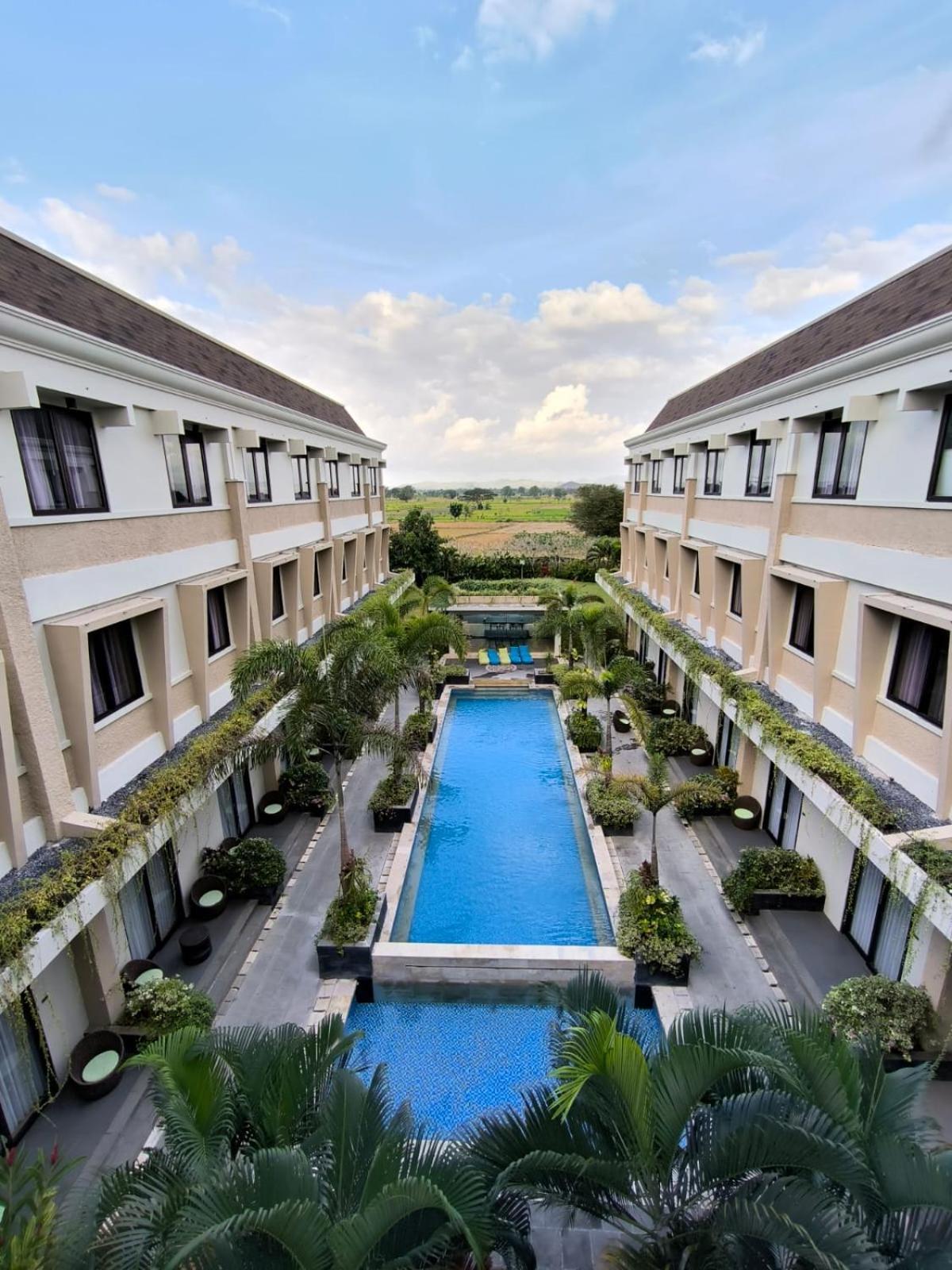 อิลลิรา ไลต์ ปรายา ลมบก Hotel ภายนอก รูปภาพ