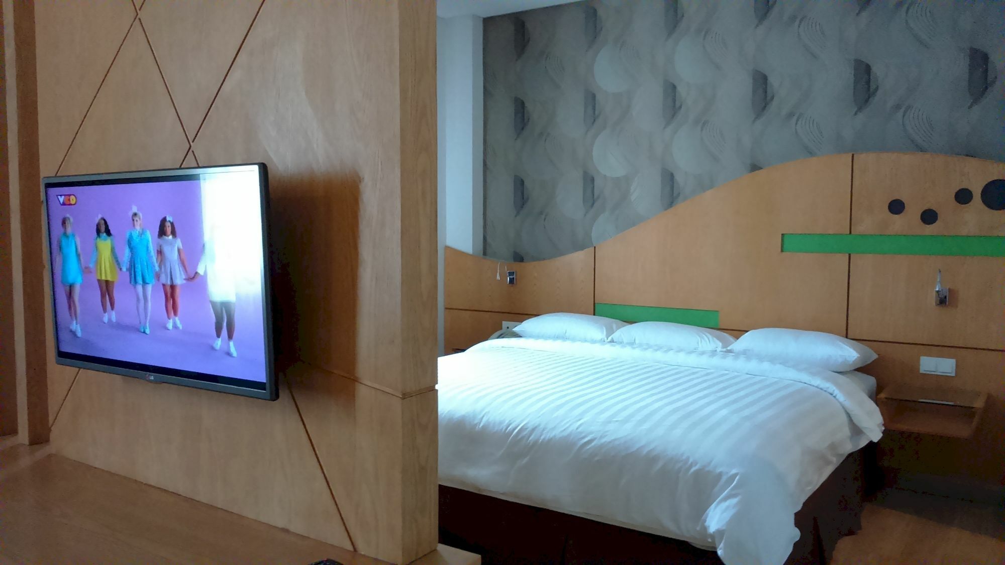 อิลลิรา ไลต์ ปรายา ลมบก Hotel ภายนอก รูปภาพ